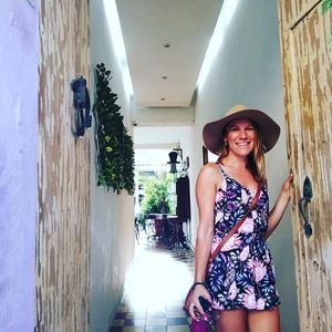 Meet your Posher, Danielle